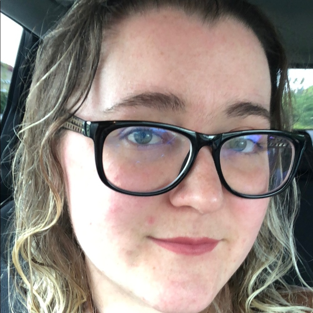 Meet your Posher, Victoria